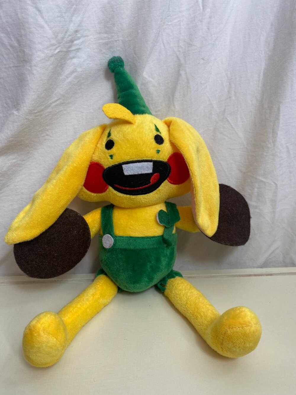 Bunzo. Bunny Plush 18" Poppy Playtime Yellow/Green Overalls And Party Hat